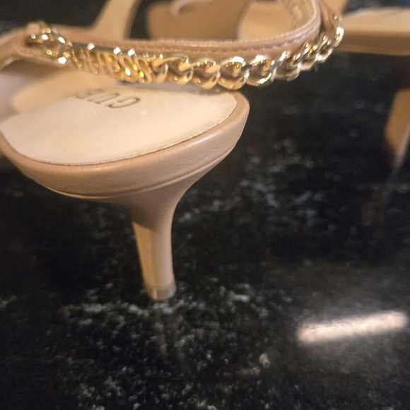 Guess Nude Pointed Toe Slingback Heels - Picture 4 of 4